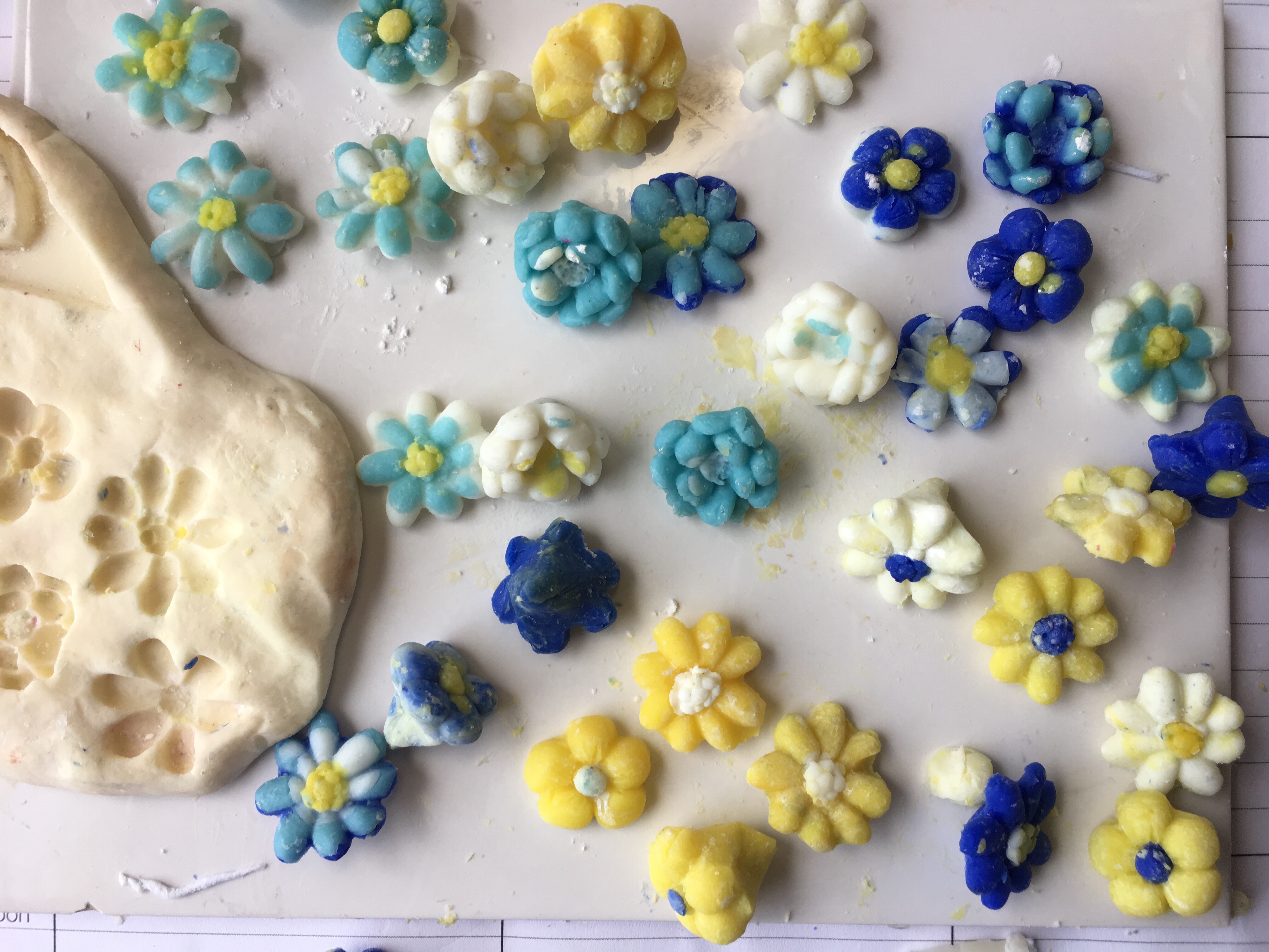 Haciendo Flores de Jabón – Jabones Creativos de Glenda